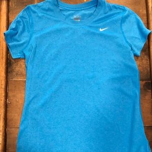 Women’s Size L Nike Dri-Fit workout top